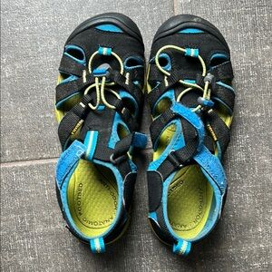 Keen Black and Blue Sport Sandals with Toe Protection